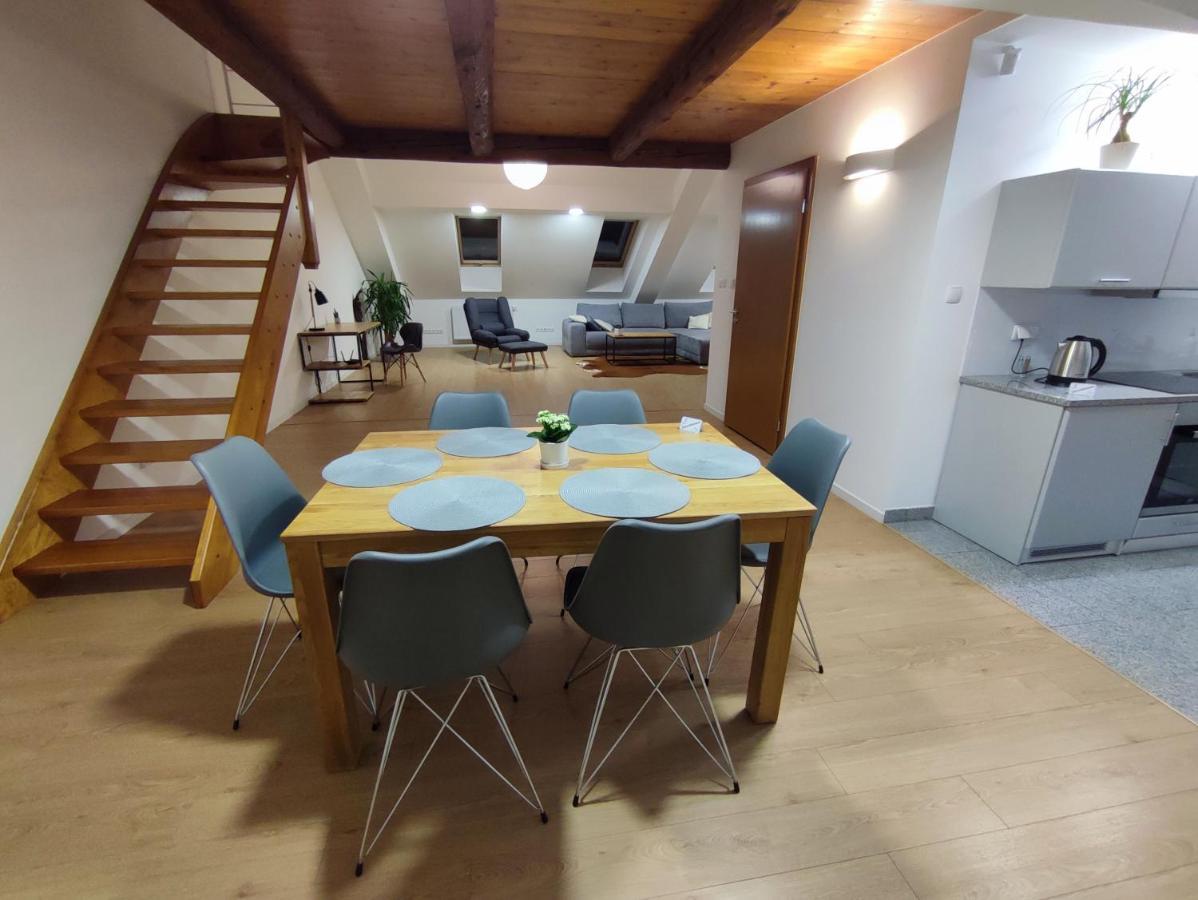 Apartament"Nad Niwka 6" Z Zamykanym Bezplatnym Parkingiem Бельско-Бяла Экстерьер фото